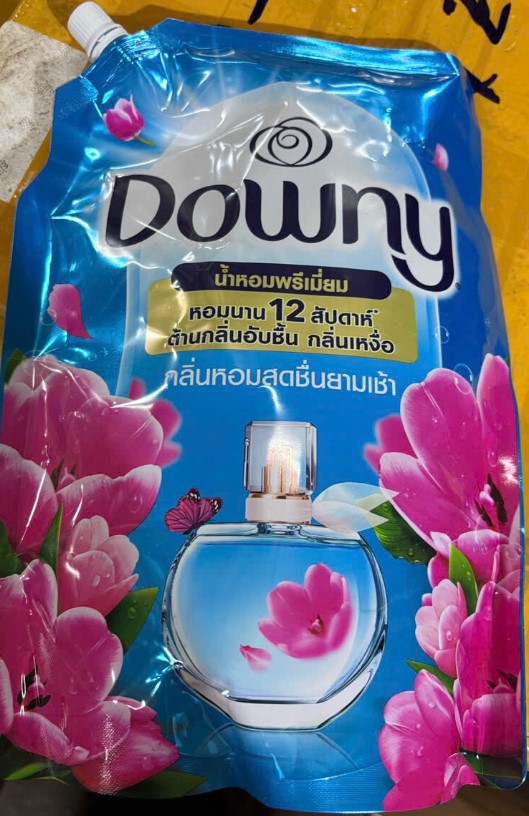 Nước giặt Downy 1kg